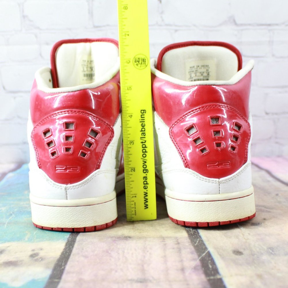 NIKE Air Jordan 1 Flight Mid Basketball Shoe 10 - Picture 6 of 9